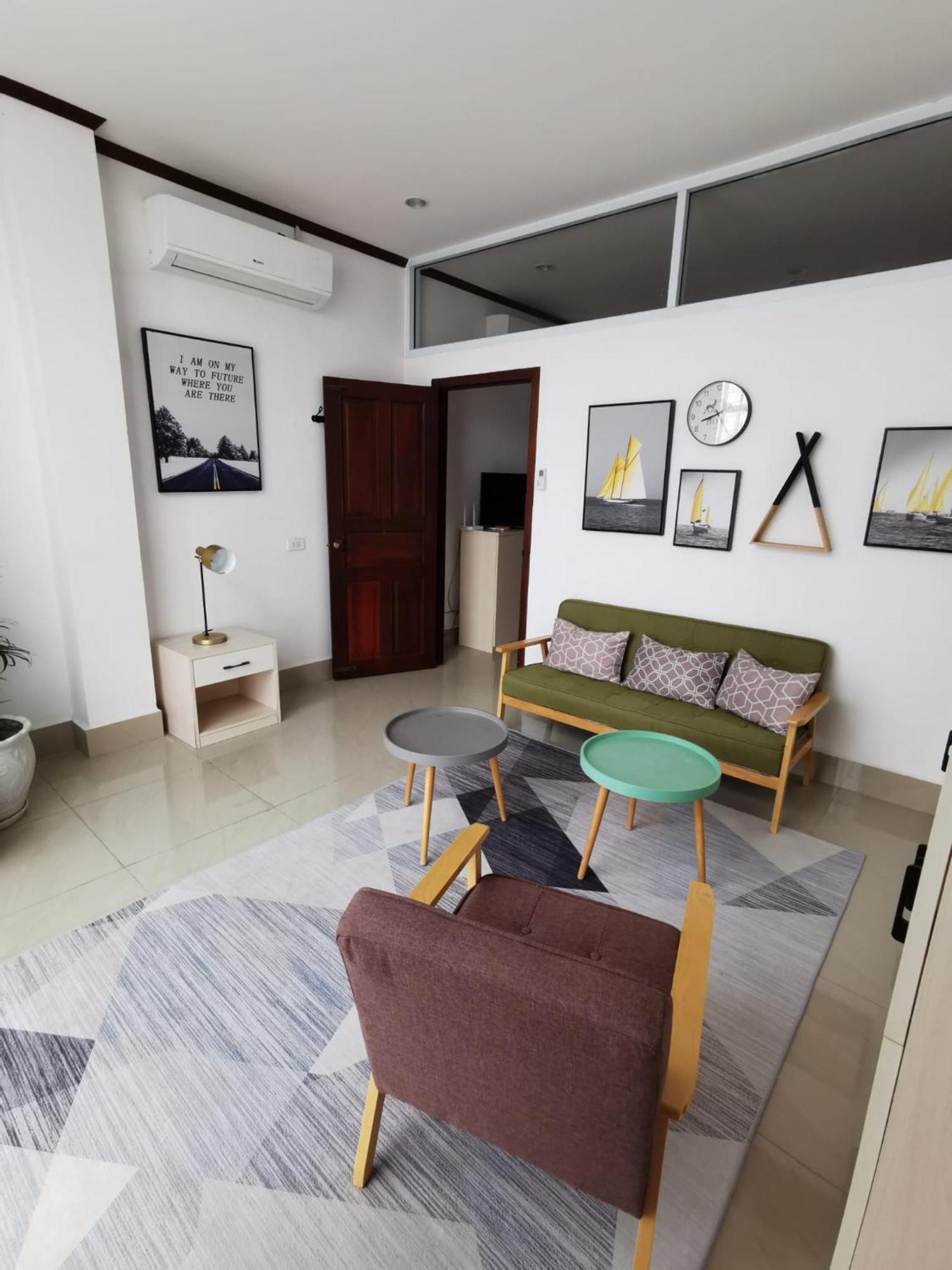 Artist Golden Loft Paris - Vientiane Homestay Duplex Triplex Екстериор снимка